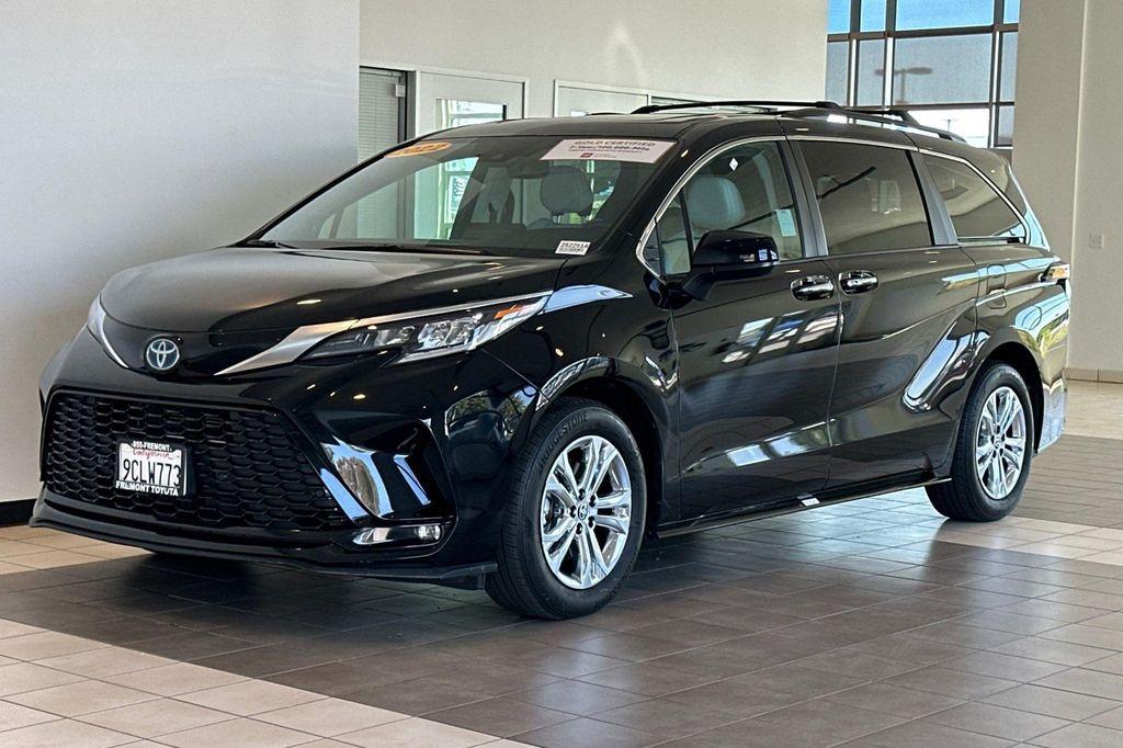 used 2022 Toyota Sienna car, priced at $49,280