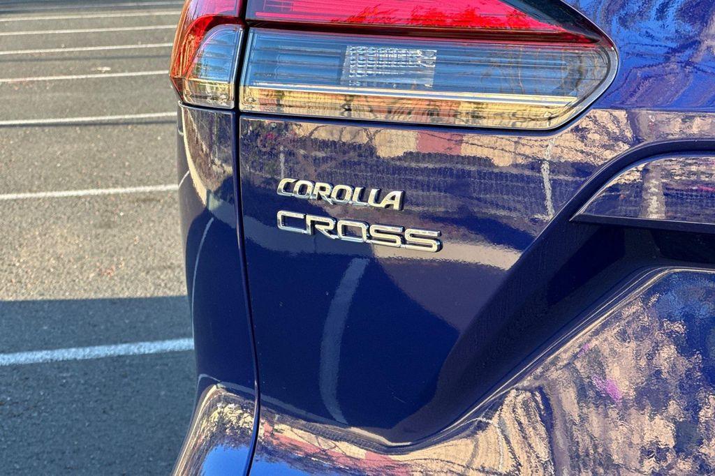 new 2025 Toyota Corolla Cross car, priced at $32,983