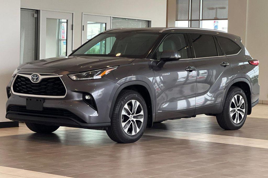 used 2021 Toyota Highlander Hybrid car, priced at $39,581