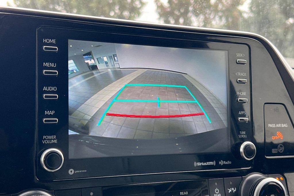 used 2021 Toyota Highlander Hybrid car, priced at $39,581