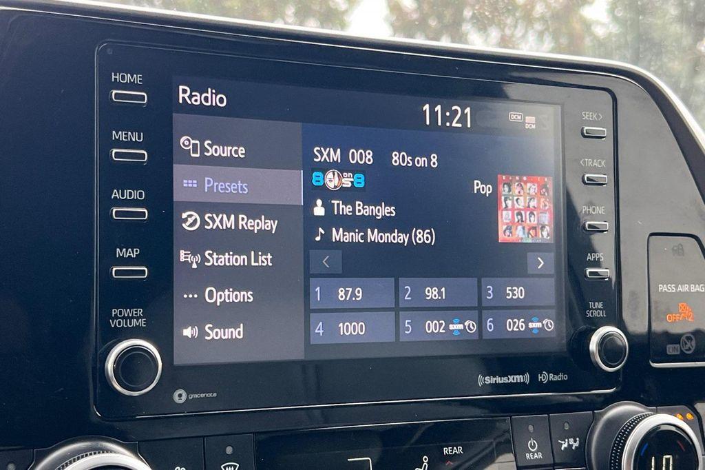 used 2021 Toyota Highlander Hybrid car, priced at $39,581