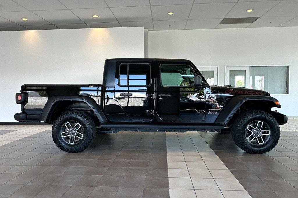 used 2023 Jeep Gladiator car, priced at $34,766