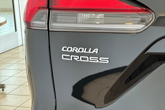 new 2025 Toyota Corolla Cross car, priced at $33,132