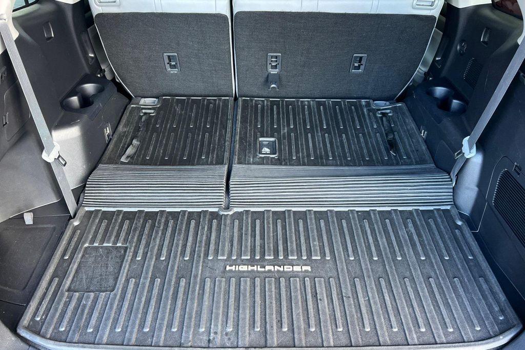 used 2022 Toyota Highlander car, priced at $30,971