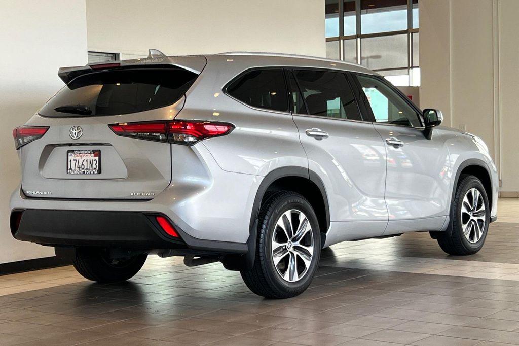 used 2022 Toyota Highlander car, priced at $30,971