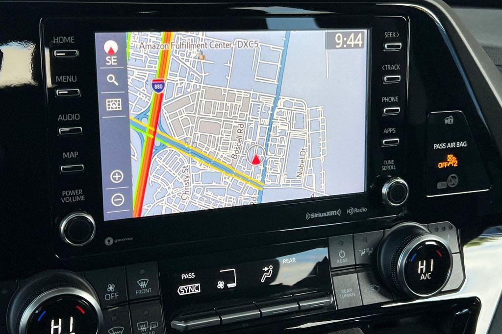 used 2022 Toyota Highlander car, priced at $30,971