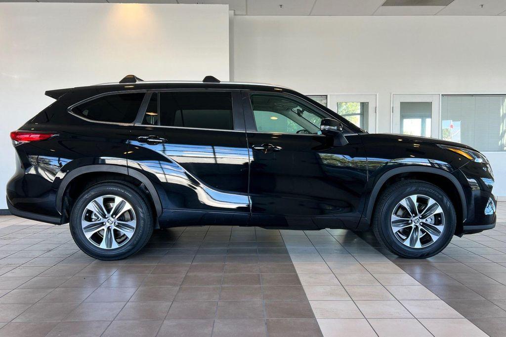 used 2023 Toyota Highlander car, priced at $34,981
