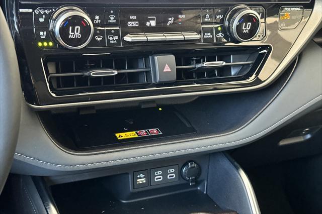new 2025 Toyota Highlander car, priced at $54,945