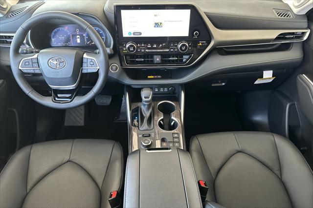 new 2025 Toyota Highlander car, priced at $54,945