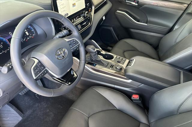 new 2025 Toyota Highlander car, priced at $54,945