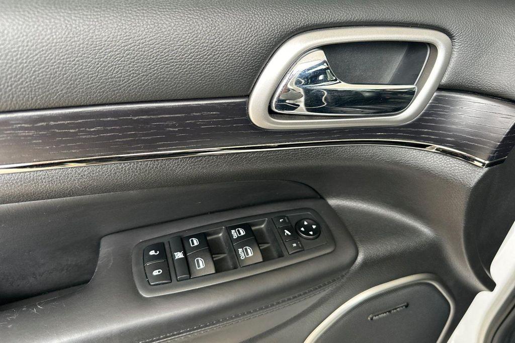 used 2018 Jeep Grand Cherokee car, priced at $15,566