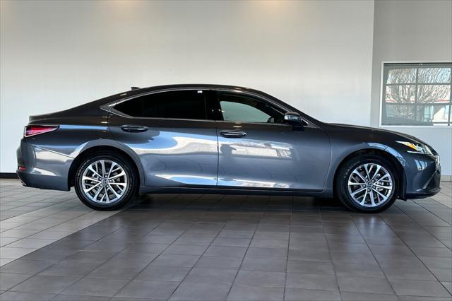 used 2022 Lexus ES 350 car, priced at $34,891