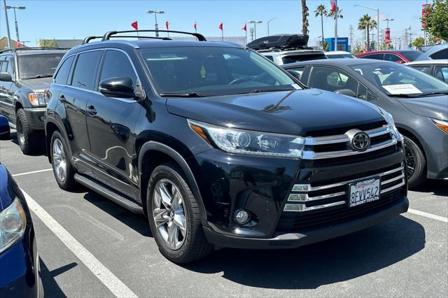 used 2018 Toyota Highlander car, priced at $29,981