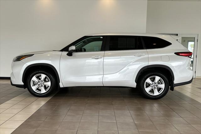 used 2023 Toyota Highlander car, priced at $35,891