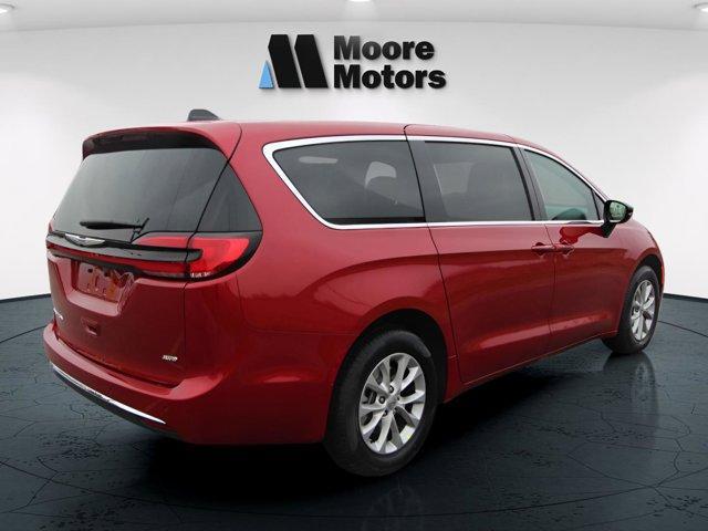 new 2025 Chrysler Pacifica car, priced at $44,508