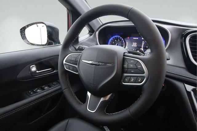 new 2025 Chrysler Pacifica car, priced at $44,508