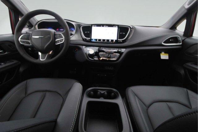 new 2025 Chrysler Pacifica car, priced at $44,508