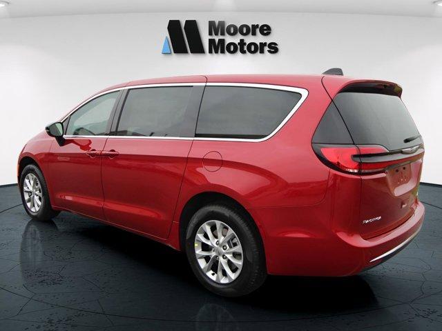 new 2025 Chrysler Pacifica car, priced at $44,508