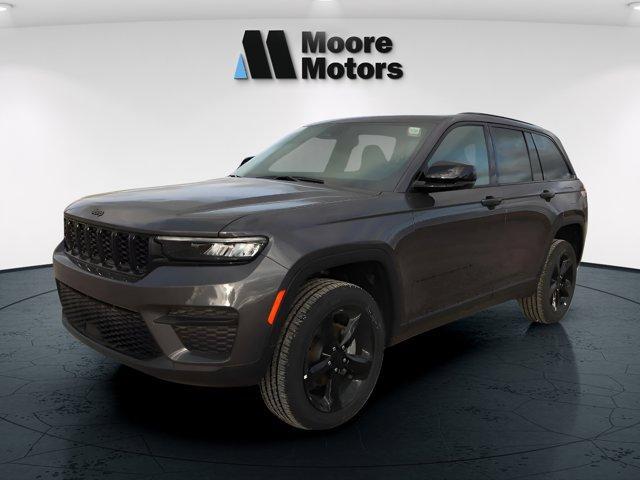 new 2024 Jeep Grand Cherokee car, priced at $49,175