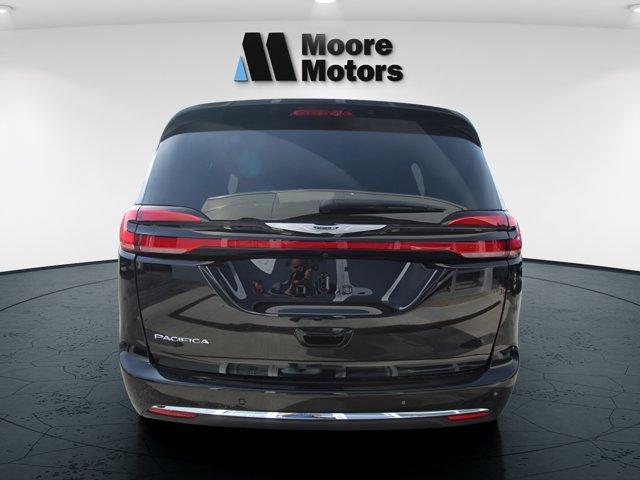 new 2025 Chrysler Pacifica car, priced at $41,312