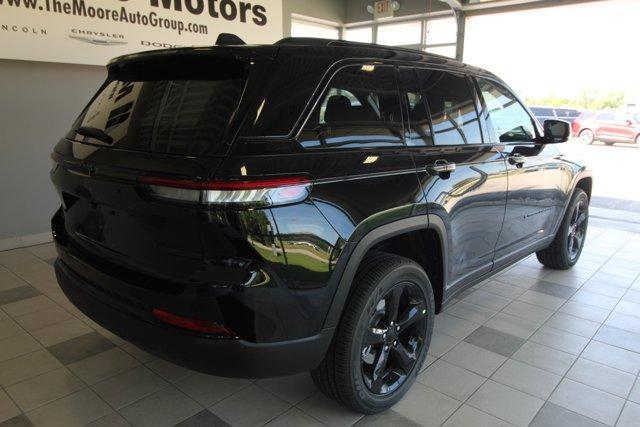 new 2024 Jeep Grand Cherokee car, priced at $45,652