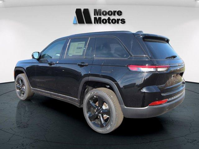 new 2024 Jeep Grand Cherokee car, priced at $50,390