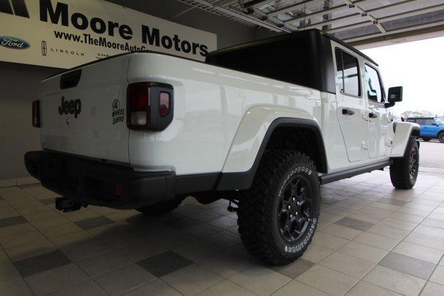 new 2023 Jeep Gladiator car, priced at $55,285