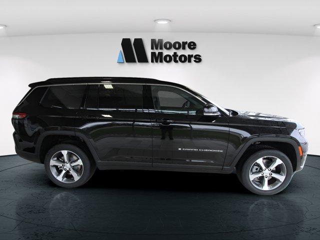 new 2024 Jeep Grand Cherokee L car, priced at $54,402