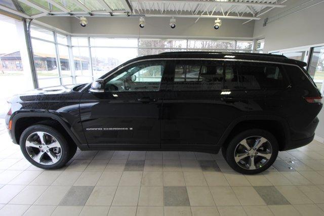 new 2024 Jeep Grand Cherokee L car, priced at $54,402