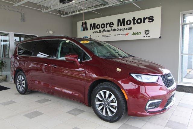 used 2021 Chrysler Pacifica car, priced at $32,995