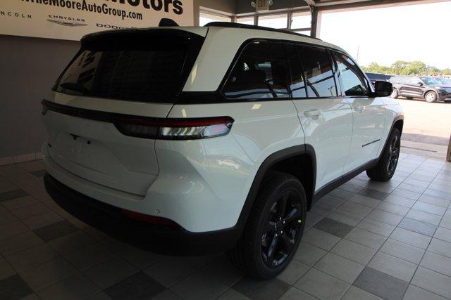 new 2024 Jeep Grand Cherokee car, priced at $45,143