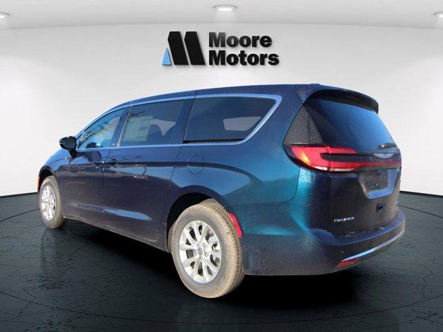 new 2025 Chrysler Pacifica car, priced at $44,508