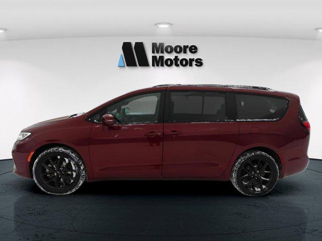 used 2021 Chrysler Pacifica car, priced at $28,995