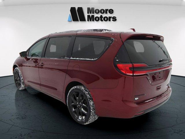 used 2021 Chrysler Pacifica car, priced at $28,995