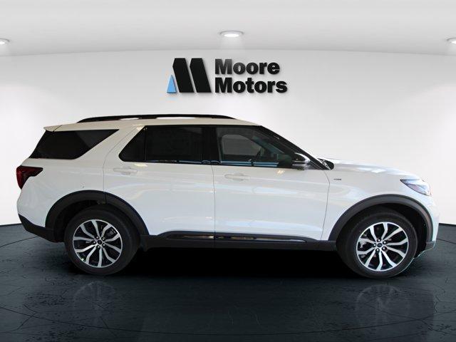 used 2025 Ford Explorer car