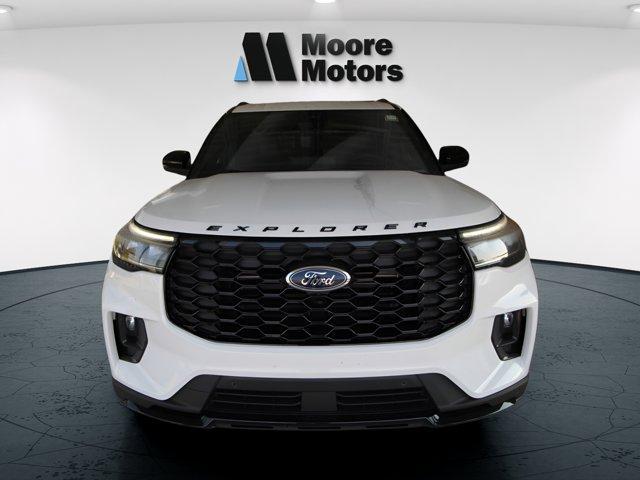 used 2025 Ford Explorer car