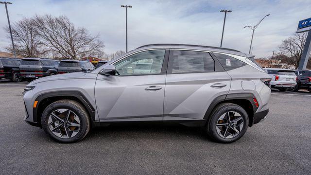 new 2025 Hyundai Tucson Hybrid car, priced at $37,760