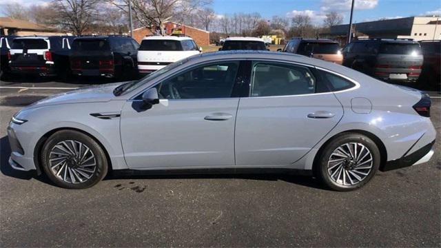 new 2024 Hyundai Sonata Hybrid car, priced at $38,940