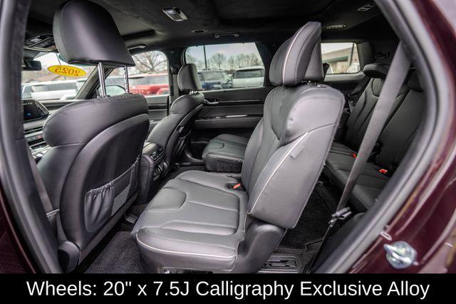 used 2025 Hyundai Palisade car, priced at $47,995