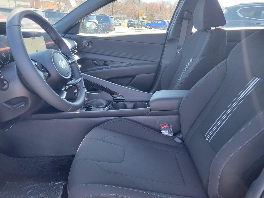 new 2025 Hyundai ELANTRA HEV car, priced at $26,220