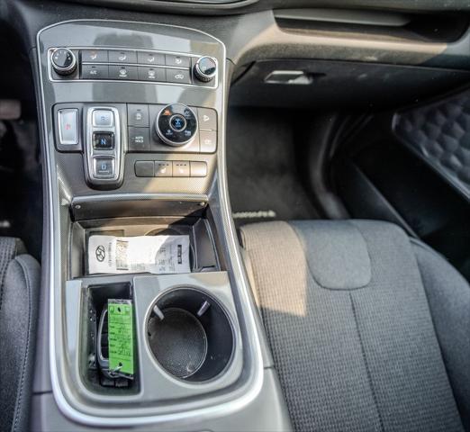 used 2022 Hyundai Santa Fe car, priced at $25,995