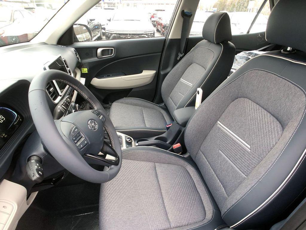 new 2025 Hyundai Venue car, priced at $25,320