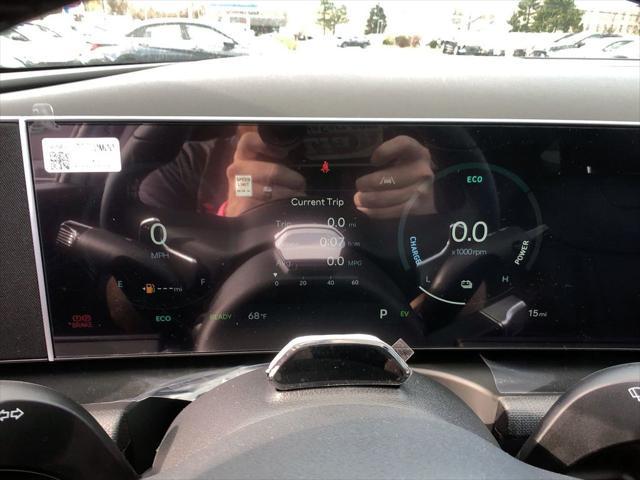 new 2025 Hyundai TUCSON Hybrid car, priced at $38,404