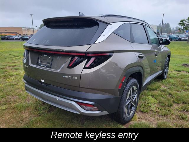 new 2025 Hyundai TUCSON Hybrid car, priced at $38,404