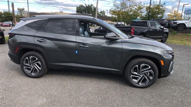 new 2025 Hyundai Tucson Hybrid car, priced at $42,895