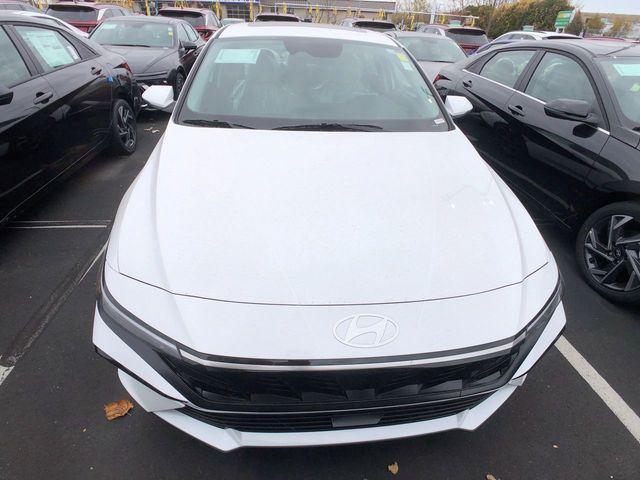 new 2025 Hyundai Elantra car, priced at $28,935