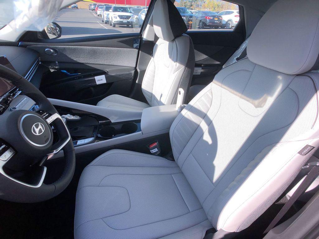 new 2025 Hyundai Elantra car, priced at $26,982