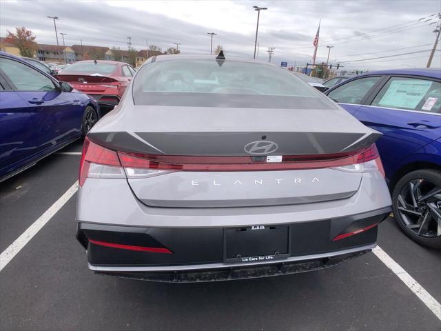 new 2025 Hyundai Elantra car