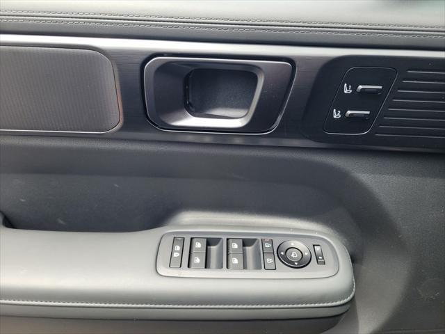 new 2025 Hyundai Santa Fe car, priced at $51,565