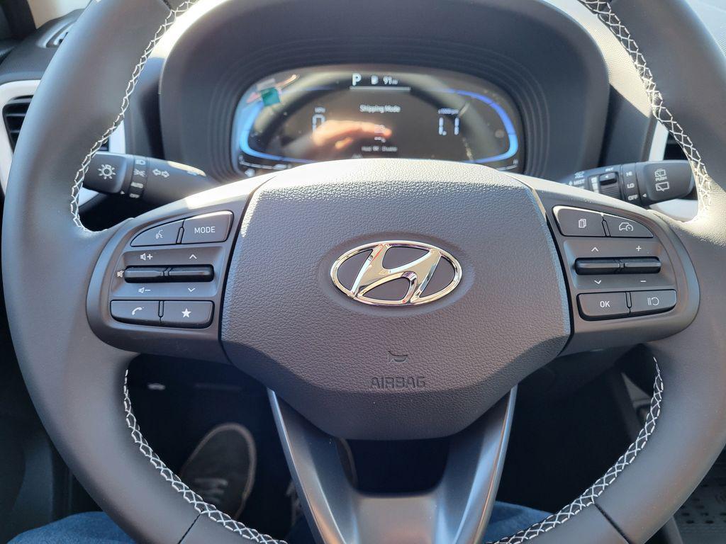 new 2025 Hyundai Venue car, priced at $25,270